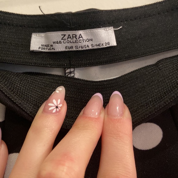 Black with white polka dot skirt with elastic waist - Picture 2 of 2